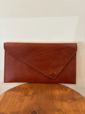 Nisolo Luisa Leather Envelope Clutch - Rosewood